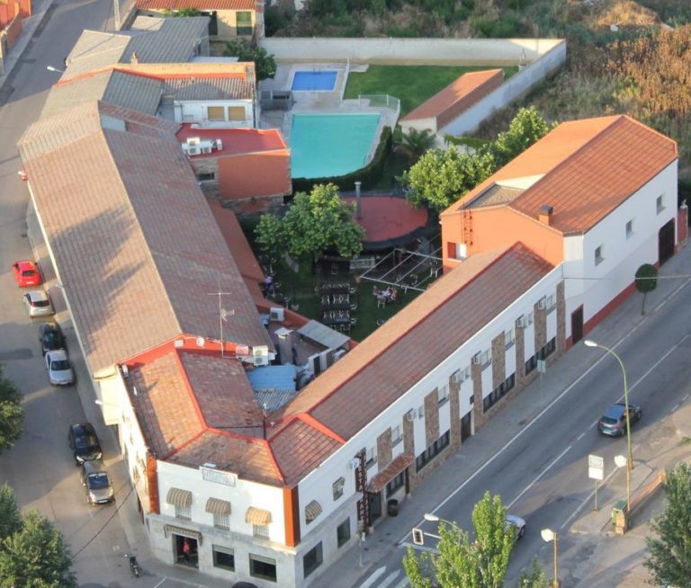 Hotel Cuatro Caminos